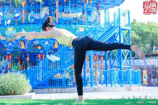博鱼电竞app下载广州增城区学瑜伽教练班的费用是多少专业瑜伽学校【罗曼瑜伽】(图1)