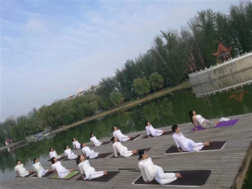 博鱼电竞app下载瑜伽教练培训哪里好——中国最专业的瑜伽教练培训学校(图2)
